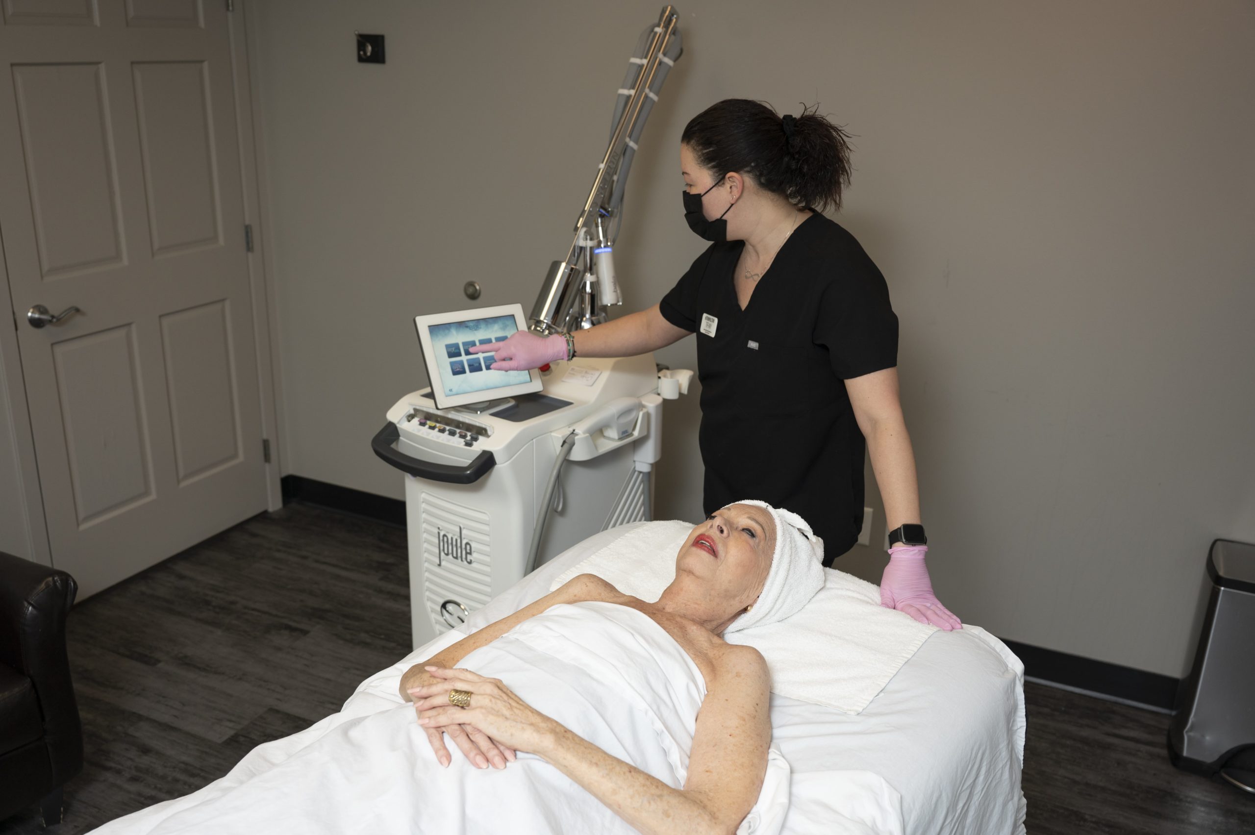HALO<span class="other-font">®</span> Laser Skin Resurfacing in the Minneapolis Area